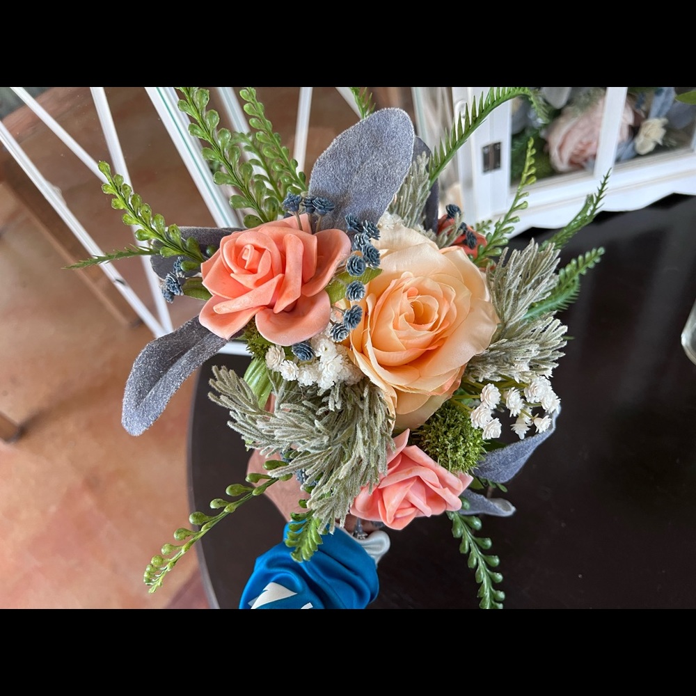 Bridal bouquet, brides maid and maid  of honor